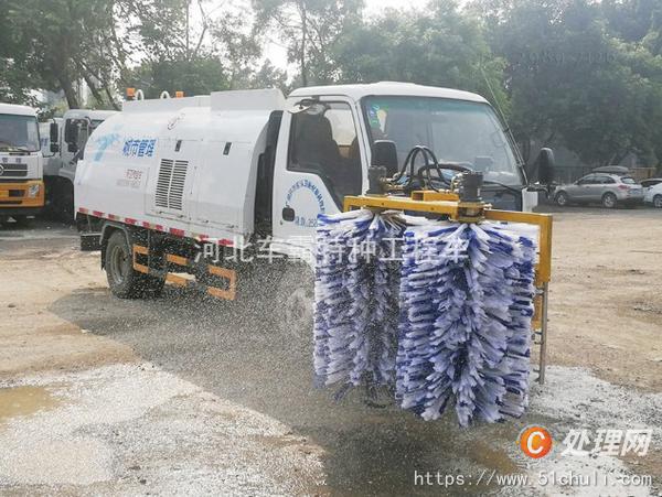 二手護(hù)欄清洗車