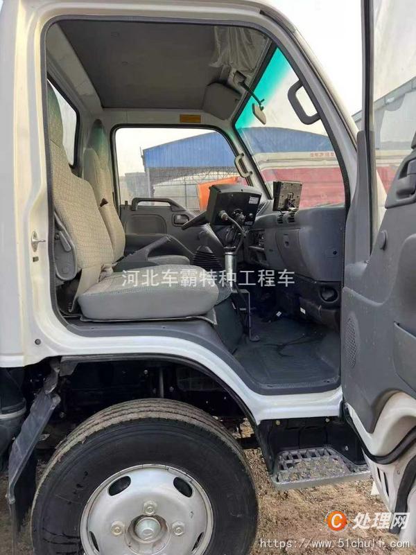 二手掃路車
