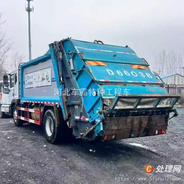 二手掛桶式垃圾車