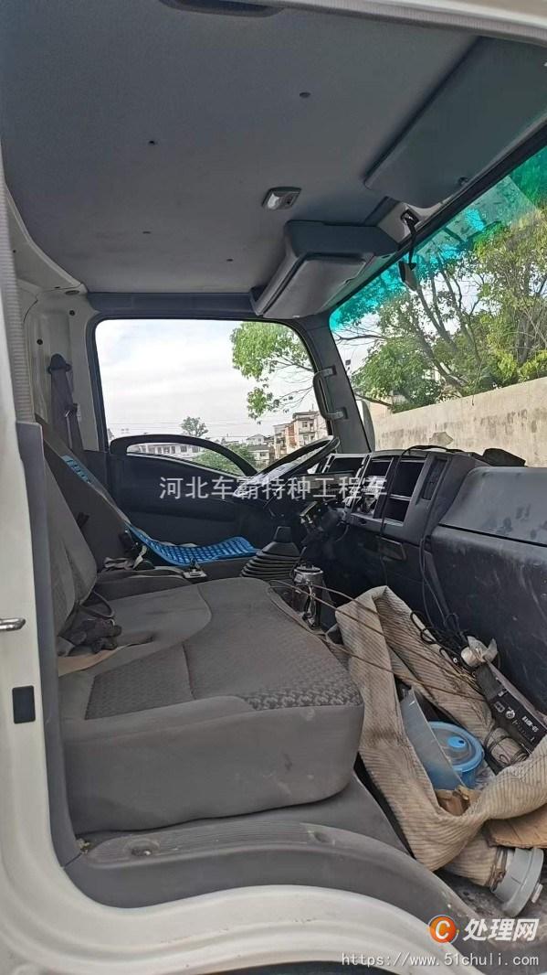 二手掃路車