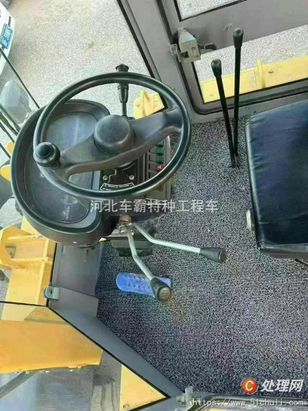 二手挖掘機(jī)