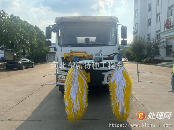 二手護(hù)欄清洗車