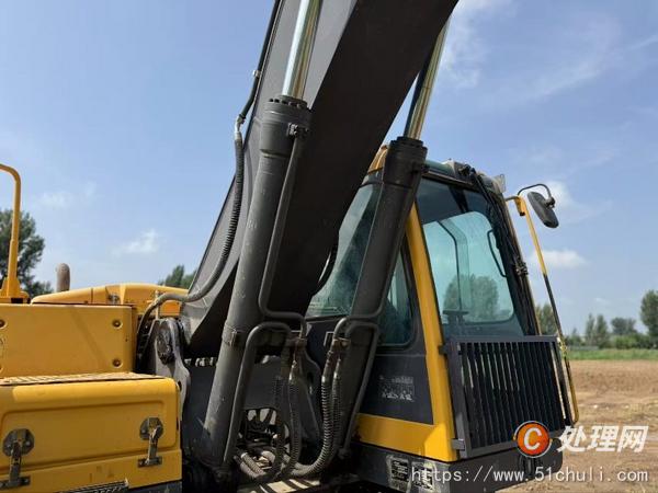 二手挖掘機(jī)