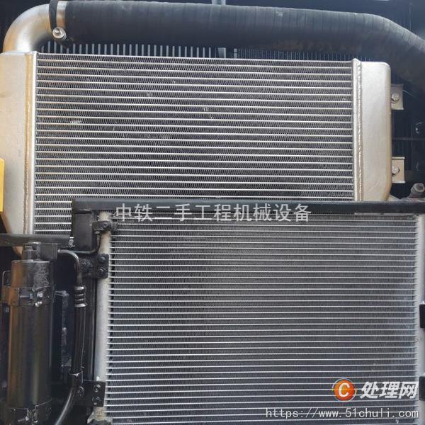二手挖掘機(jī)