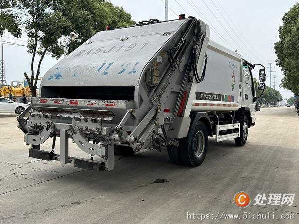 二手壓縮式垃圾車(chē)
