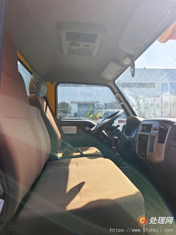 二手汽車吊