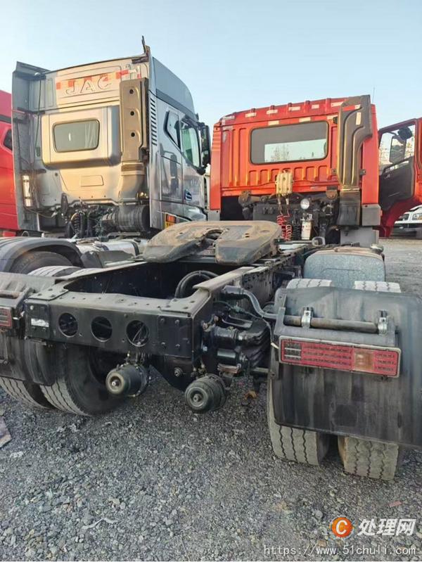 二手牽引車