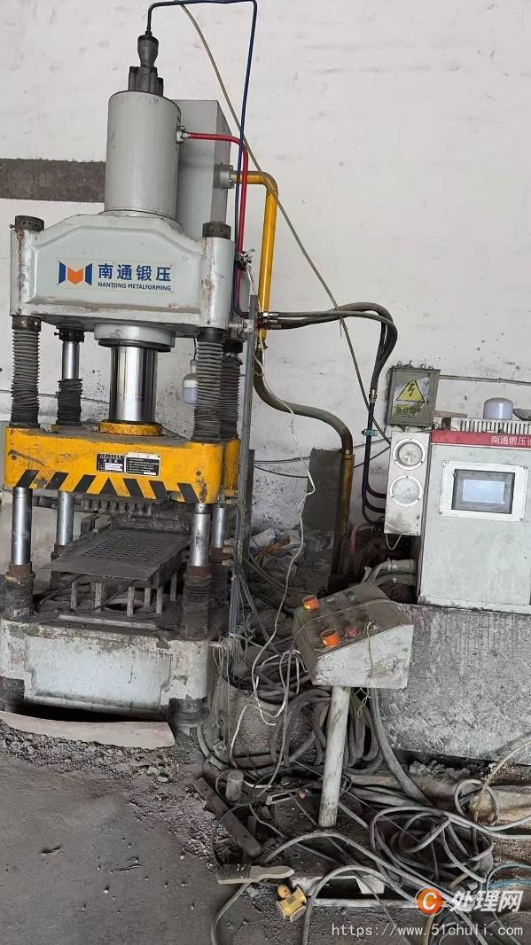 二手液壓機(jī)