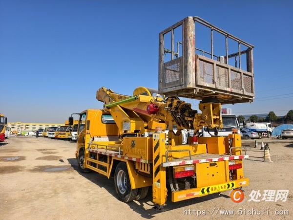 二手高空作業(yè)車