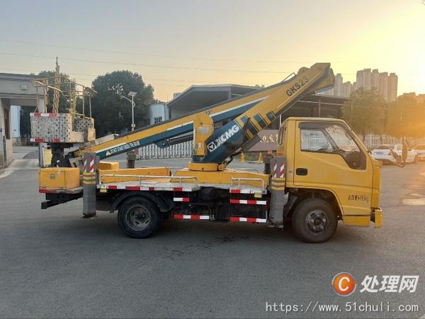 二手高空作業(yè)車