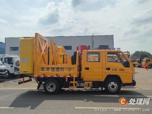 二手防撞緩沖車