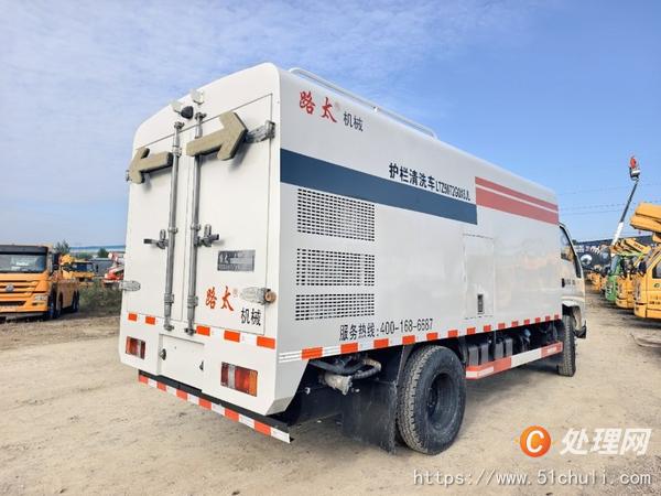 二手護(hù)欄清洗車