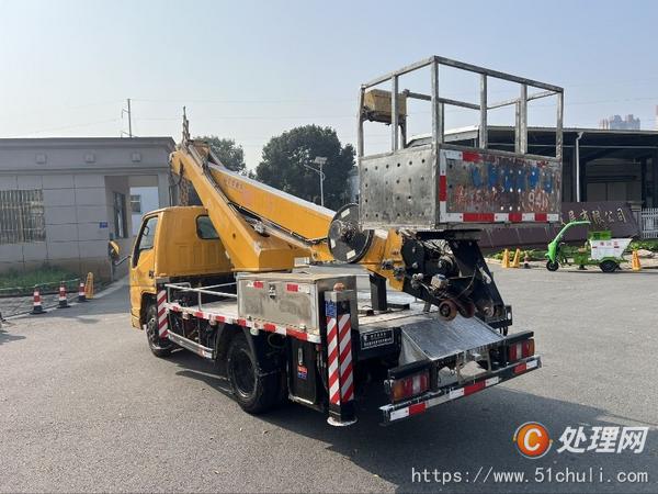二手高空作業(yè)車