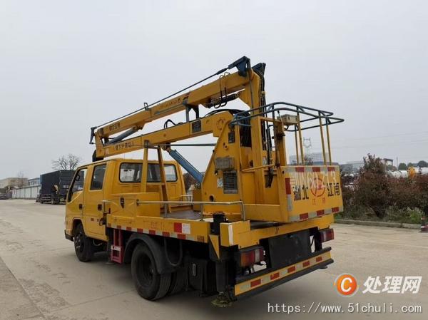 二手高空作業(yè)車
