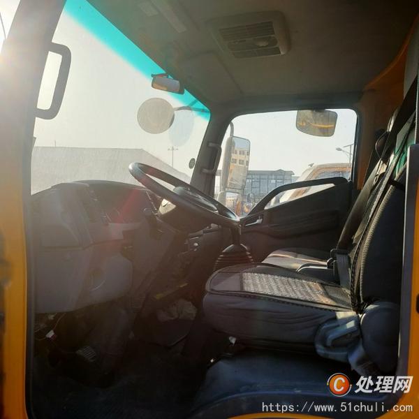 二手高空作業(yè)車