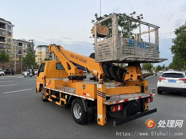 二手高空作業(yè)車