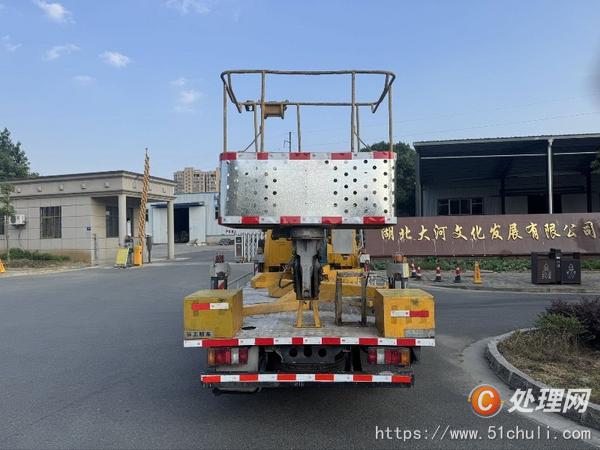 二手高空作業(yè)車