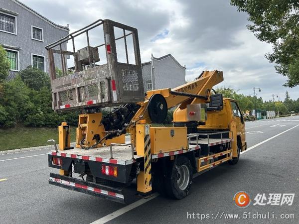 二手高空作業(yè)車