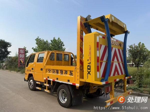 二手防撞緩沖車(chē)