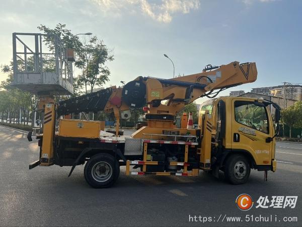 二手高空作業(yè)車