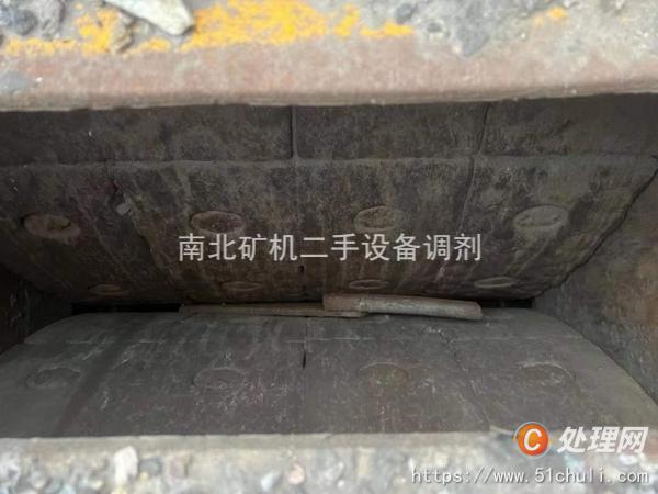 二手對輥破碎機(jī)