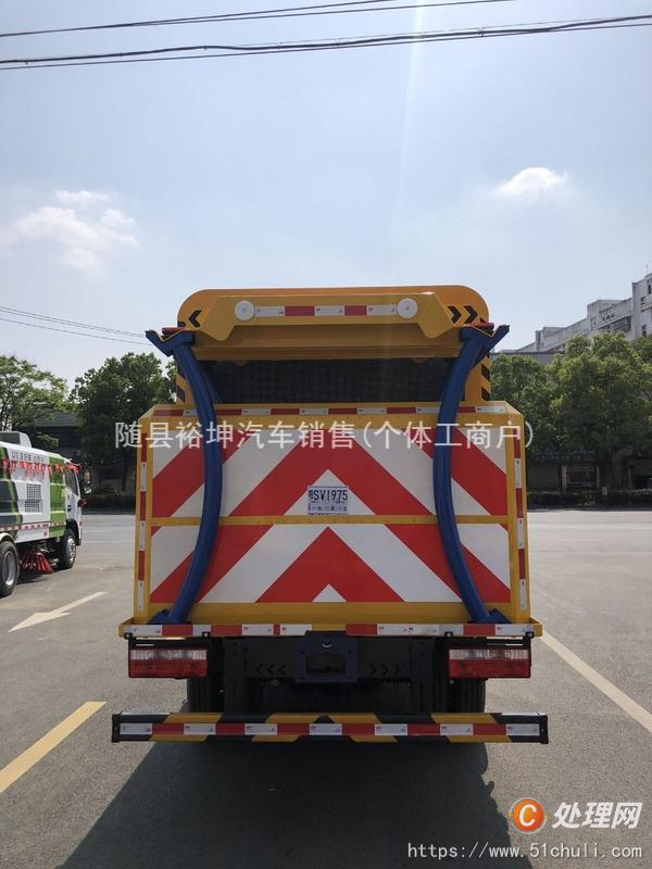 二手防撞緩沖車(chē)