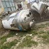 轉(zhuǎn)讓2立方全新醇沉罐2臺(tái),500升v型混合機(jī)一臺(tái)